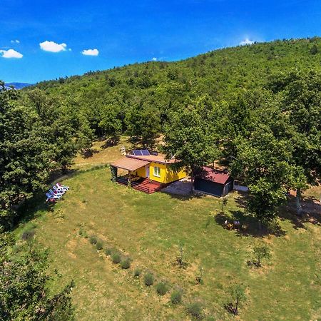 Vacation Home Latini Hum Exteriér fotografie