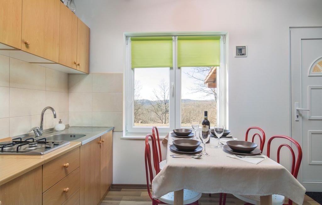 Vacation Home Latini Hum Exteriér fotografie